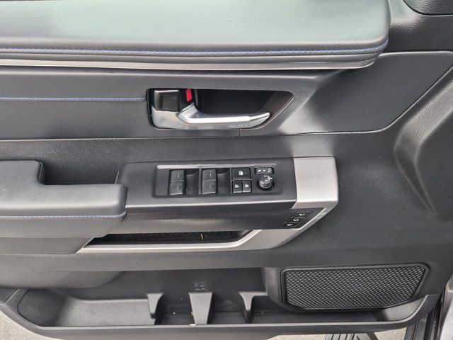 Used 2024 Toyota Sequoia Platinum AWD/4WD image 18