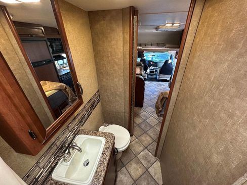 Used 2014 Ford E-350 and Econoline 350 Super Duty Wagon w/ Motorhome Prep Package image 33