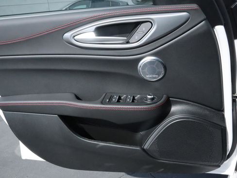 New 2025 Alfa Romeo Giulia image 15