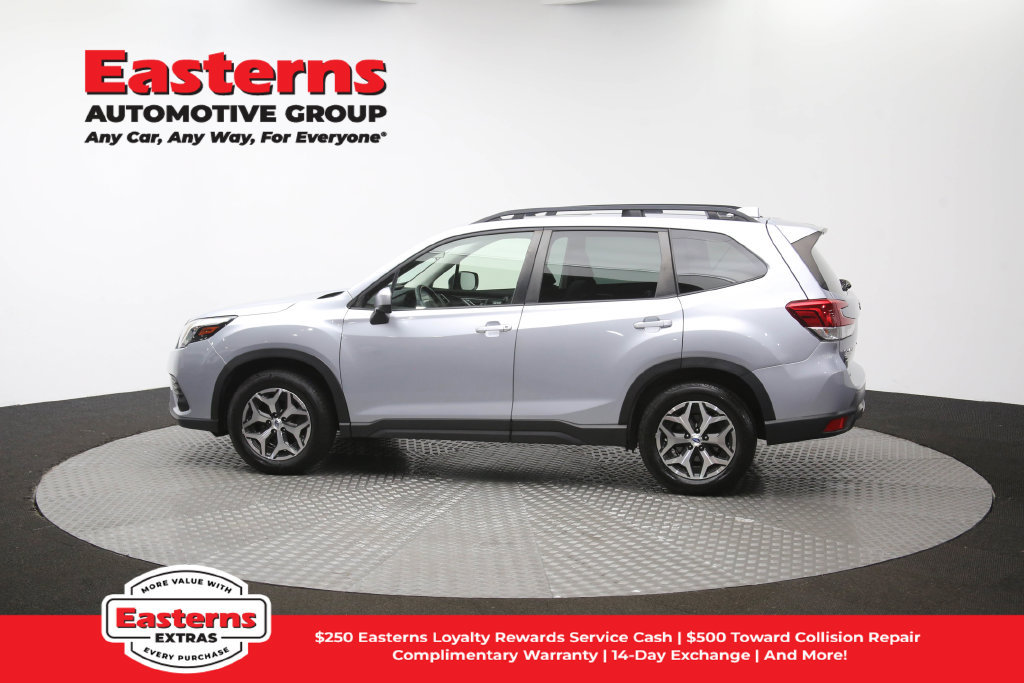 Used 2022 Subaru Forester Premium AWD/4WD image 65
