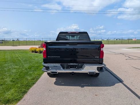 Used 2021 Chevrolet Silverado 1500 LTZ AWD/4WD image 7