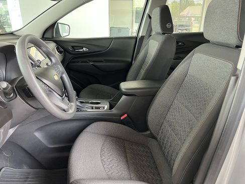 Used 2022 Chevrolet Equinox LT AWD/4WD image 11