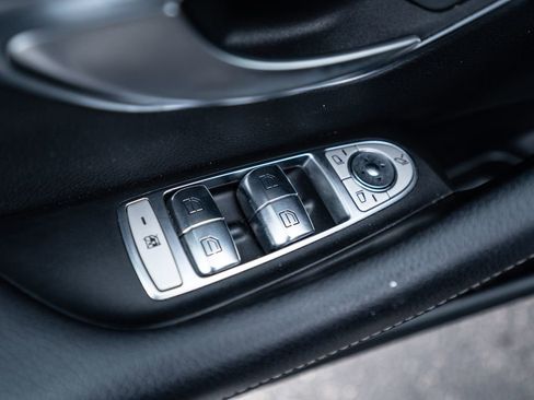 Used 2019 Mercedes-Benz E 450 4MATIC Sedan image 25