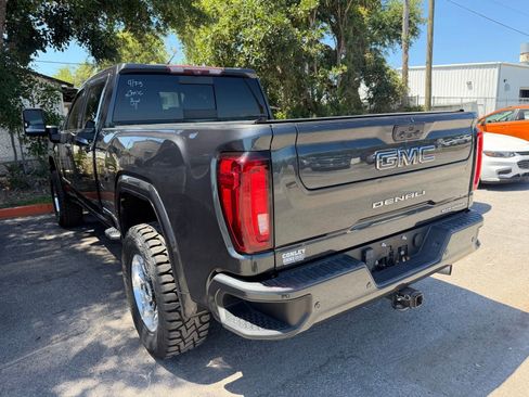 Used 2021 GMC Sierra 2500 Denali w/ Denali Ultimate Package AWD/4WD image 10