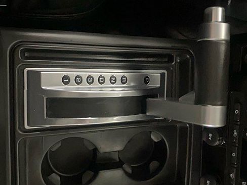 Used 2005 HUMMER H2 w/ Preferred Equipment Group image 22