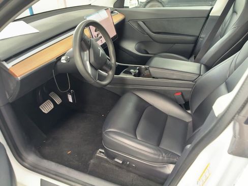 Used 2020 Tesla Model Y Performance image 5