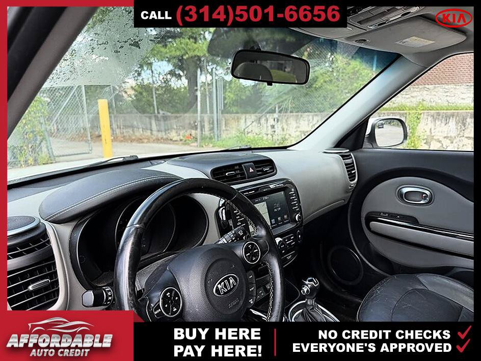 Used 2016 Kia Soul + w/ Primo Package FWD image 9