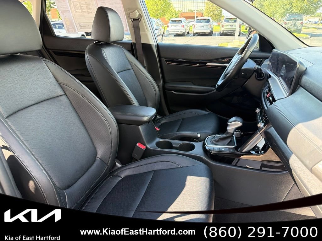 Certified 2024 Kia Seltos EX AWD/4WD image 11