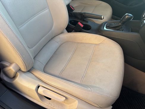 Used 2011 Volkswagen Jetta SE image 18