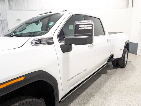 Used 2024 GMC Sierra 3500 Denali w/ Denali Reserve Package AWD/4WD image 7