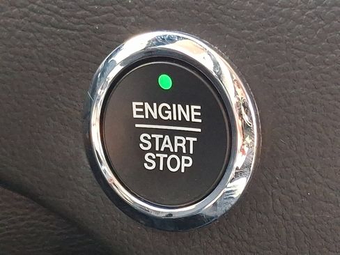 Certified 2022 Ford Edge SEL w/ Sport Appearance Package image 25