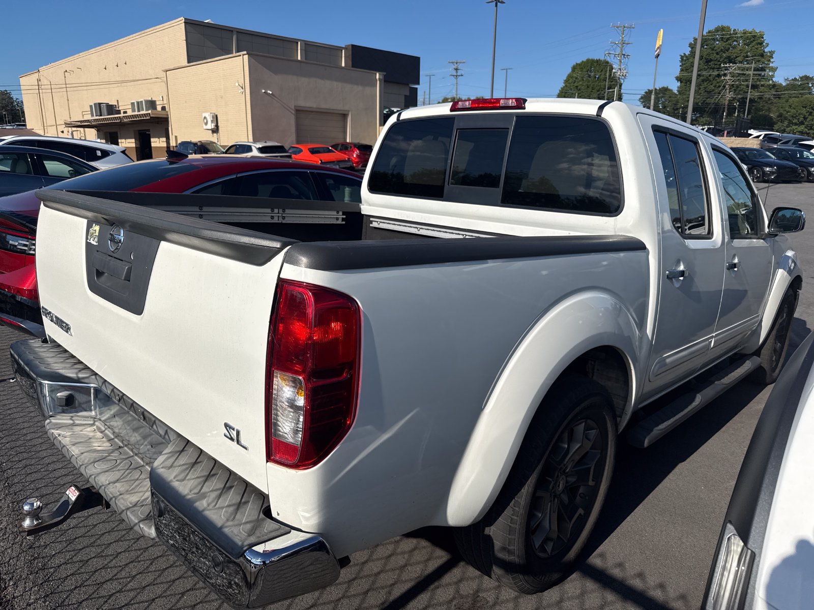 Used 2016 Nissan Frontier SL w/ Moonroof Package RWD image 8