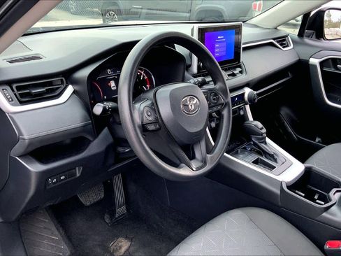 Used 2024 Toyota RAV4 XLE image 16