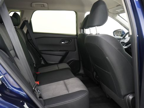 Used 2024 Nissan Rogue SV AWD/4WD image 14