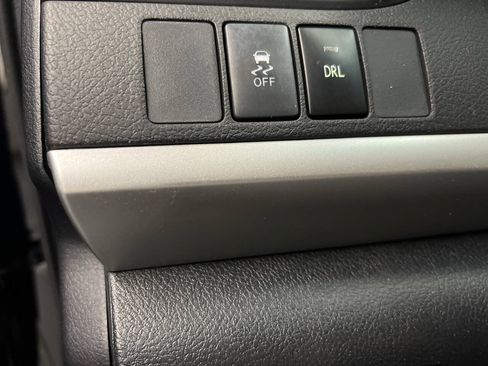 Used 2017 Toyota Camry SE FWD image 12