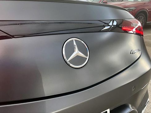 Used 2025 Mercedes-Benz CLE 450 4MATIC Cabriolet image 10