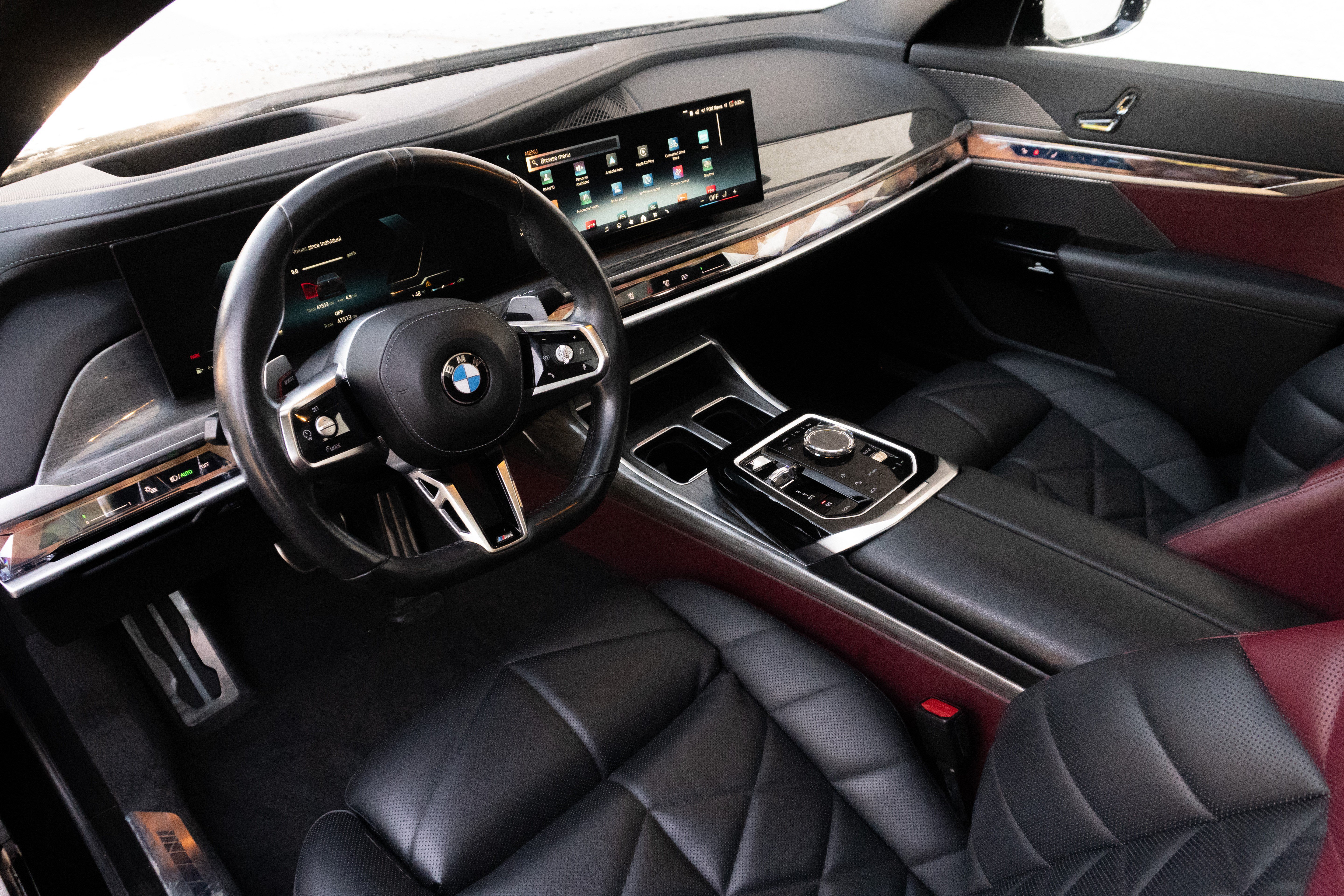Certified 2024 BMW 740i w/ Premium Package 2 RWD image 10