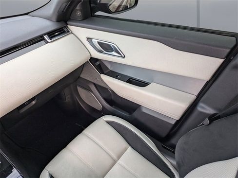 Used 2021 Land Rover Range Rover Velar R-Dynamic S image 19