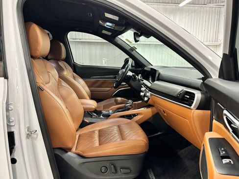 Used 2024 Kia Telluride EX X-Line AWD/4WD image 23