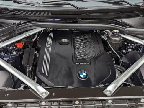 Used 2021 BMW X6 xDrive40i w/ M Sport Package AWD/4WD image 32