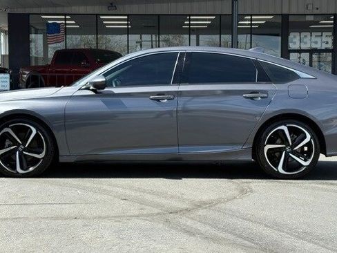 Used 2018 Honda Accord Sport image 8