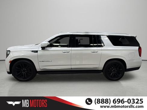 Used 2021 GMC Yukon XL Denali w/ Denali Ultimate Package AWD/4WD image 2