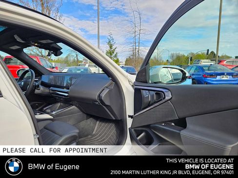 Used 2025 BMW X3 xDrive30i w/ M Sport Package AWD/4WD image 11