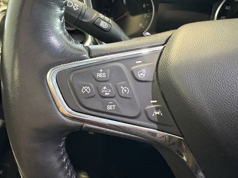 Used 2020 Chevrolet Equinox Premier image 12