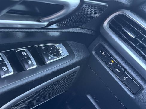 Used 2020 Kia Telluride S w/ S 8 Passenger Seating Package image 17