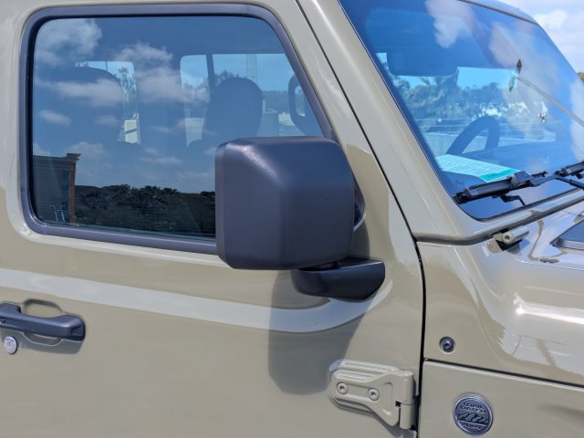 New 2026 Jeep Wrangler Unlimited Sahara AWD/4WD image 12