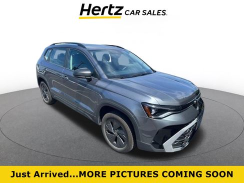 Used 2026 Volkswagen Taos S FWD image 1