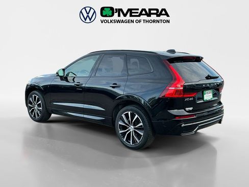 Used 2024 Volvo XC60 B5 Plus image 3