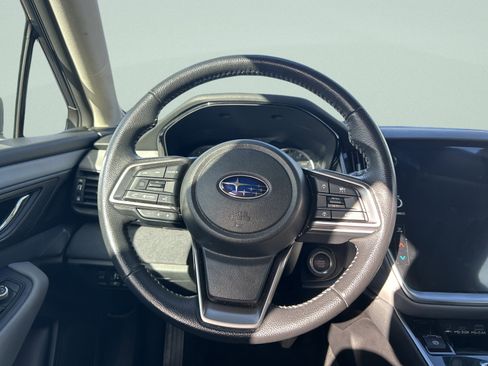 Used 2023 Subaru Outback Premium image 19