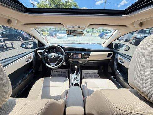 Used 2015 Toyota Corolla LE FWD image 24