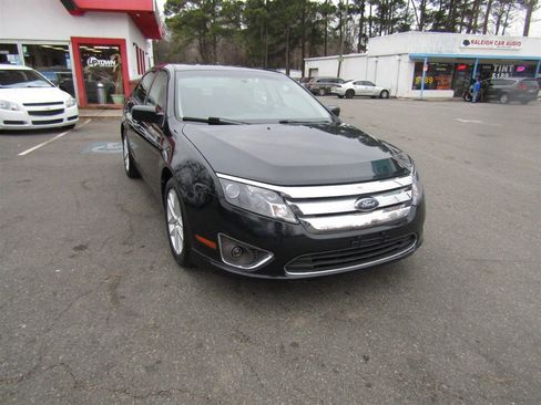 Used 2010 Ford Fusion SEL image 7