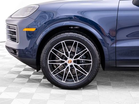 New 2026 Porsche Cayenne image 36