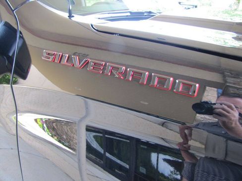 Used 2021 Chevrolet Silverado 1500 RST w/ Redline Edition AWD/4WD image 25