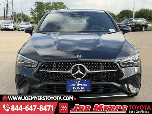 Used 2025 Mercedes-Benz CLA 250 4MATIC image 3