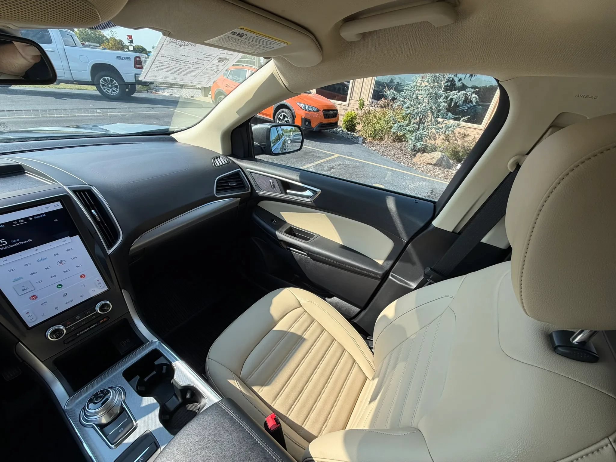 Used 2021 Ford Edge SEL FWD image 41