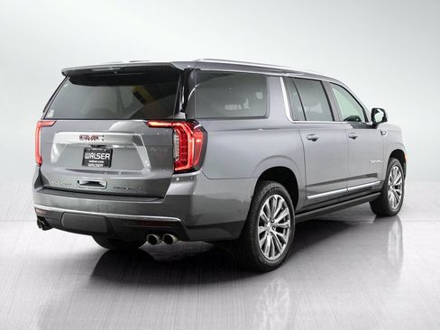 Used 2021 GMC Yukon XL Denali w/ Denali Premium Package AWD/4WD image 5