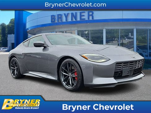 Used 2024 Nissan Z Performance w/ Floor Mat Package RWD image 1