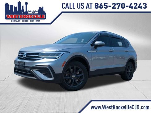 Used 2022 Volkswagen Tiguan SE FWD image 1