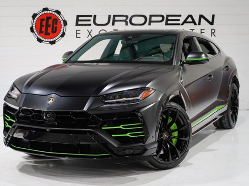 Used 2022 Lamborghini Urus AWD/4WD image 4