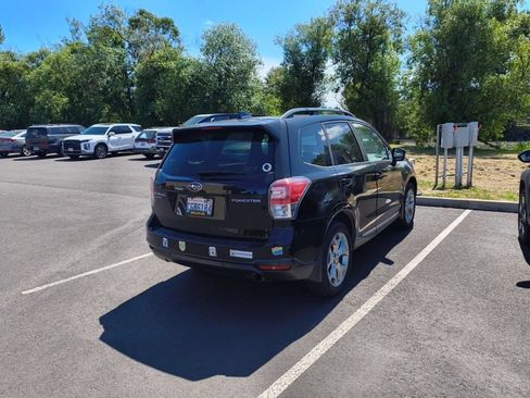 Used 2018 Subaru Forester 2.5i Touring AWD/4WD image 4