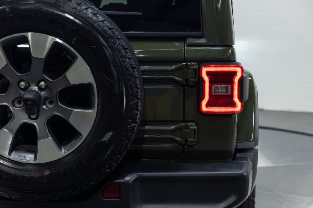 Used 2023 Jeep Wrangler Unlimited Sahara w/ LED Lighting Group AWD/4WD image 8
