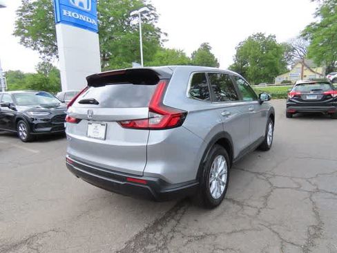 Used 2024 Honda CR-V EX image 4