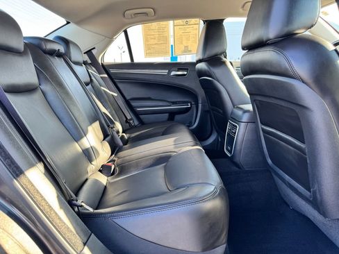 Used 2021 Chrysler 300 Touring L AWD/4WD image 14