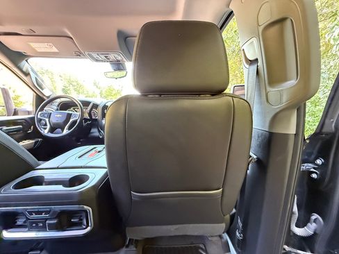 Used 2020 Chevrolet Silverado 2500 LTZ w/ LTZ Premium Package image 45