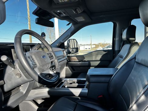 Used 2024 Ford F350 Lariat w/ Lariat Ultimate Package image 10