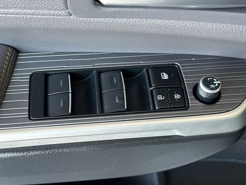 Used 2024 Toyota Sienna XLE Woodland Edition AWD/4WD image 13